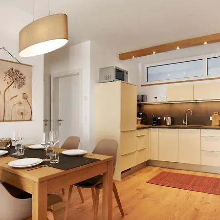 - Wasserfall C2 By Aa Homes טאופליץ